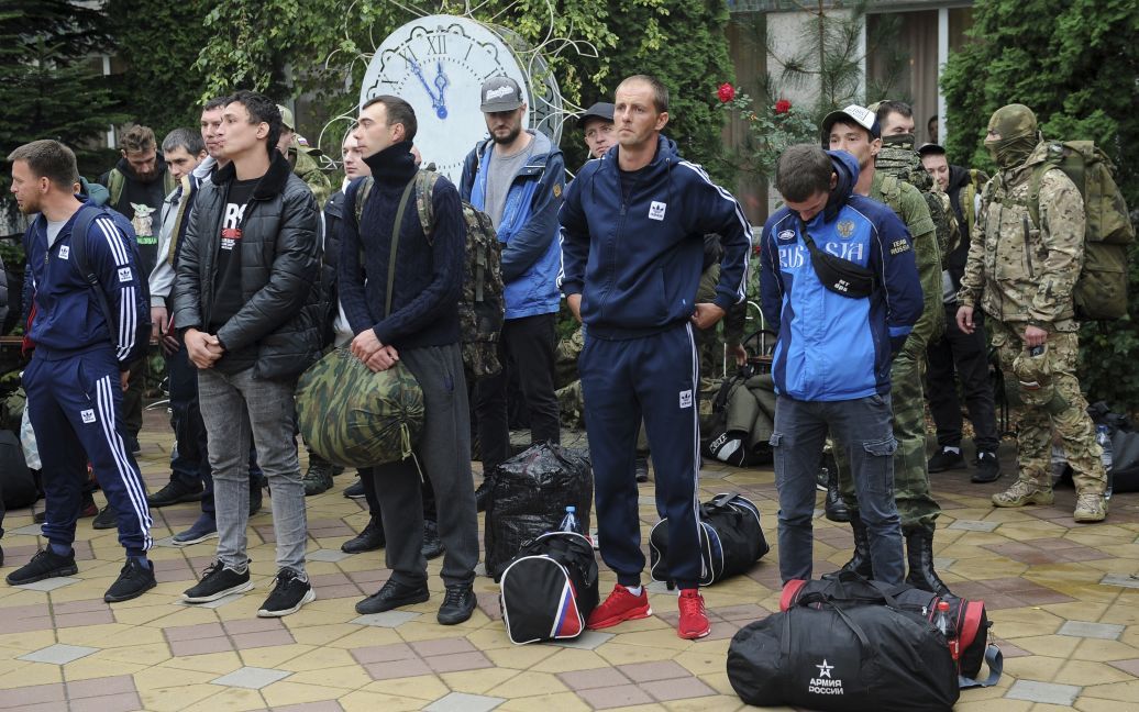 В РФ мужчинам запретили выезжать с места жительства без разрешения военкоматов ➤ Buzzday.info