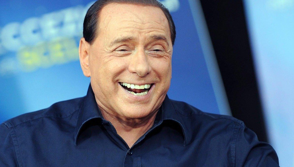 Silvio Berlusconi ha pubblicato su Tik Tok un video di un aneddoto su Putin, Biden e il Papa ➤ Главное.net