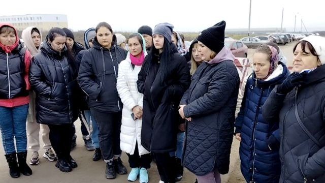 Жены и матери мобилизованных россиян едут на границу с Украиной ➤ Buzzday.info