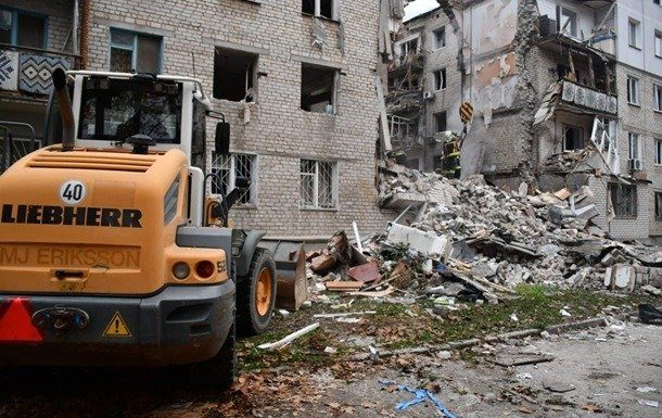 Ворог вночі завдав ракетного удару по багатоповерхівці у Миколаєві: є жертви ➤ Buzzday.info