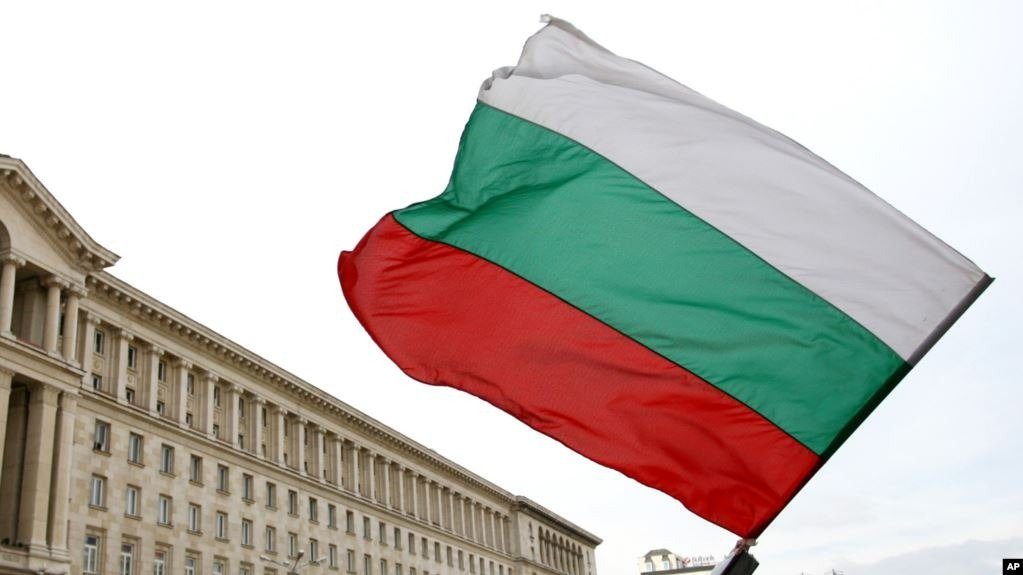 Болгария приняла историческое решение: ВСУ получат тяжелое оружие ➤ Buzzday.info