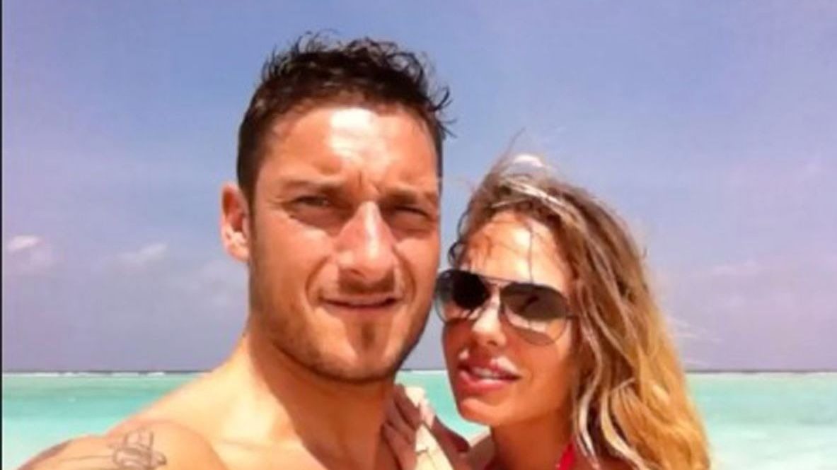 Totti e Blasi, bullismo online contro la figlia Chanel: “Sai cosa sembri?”