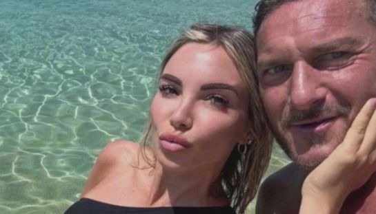Totti e Blasi, bullismo online contro la figlia Chanel: “Sai cosa sembri?”