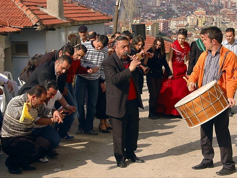 Polka poszła na tureckie wesele. Pokazała szokujące nagranie ➤ Buzzday.info
