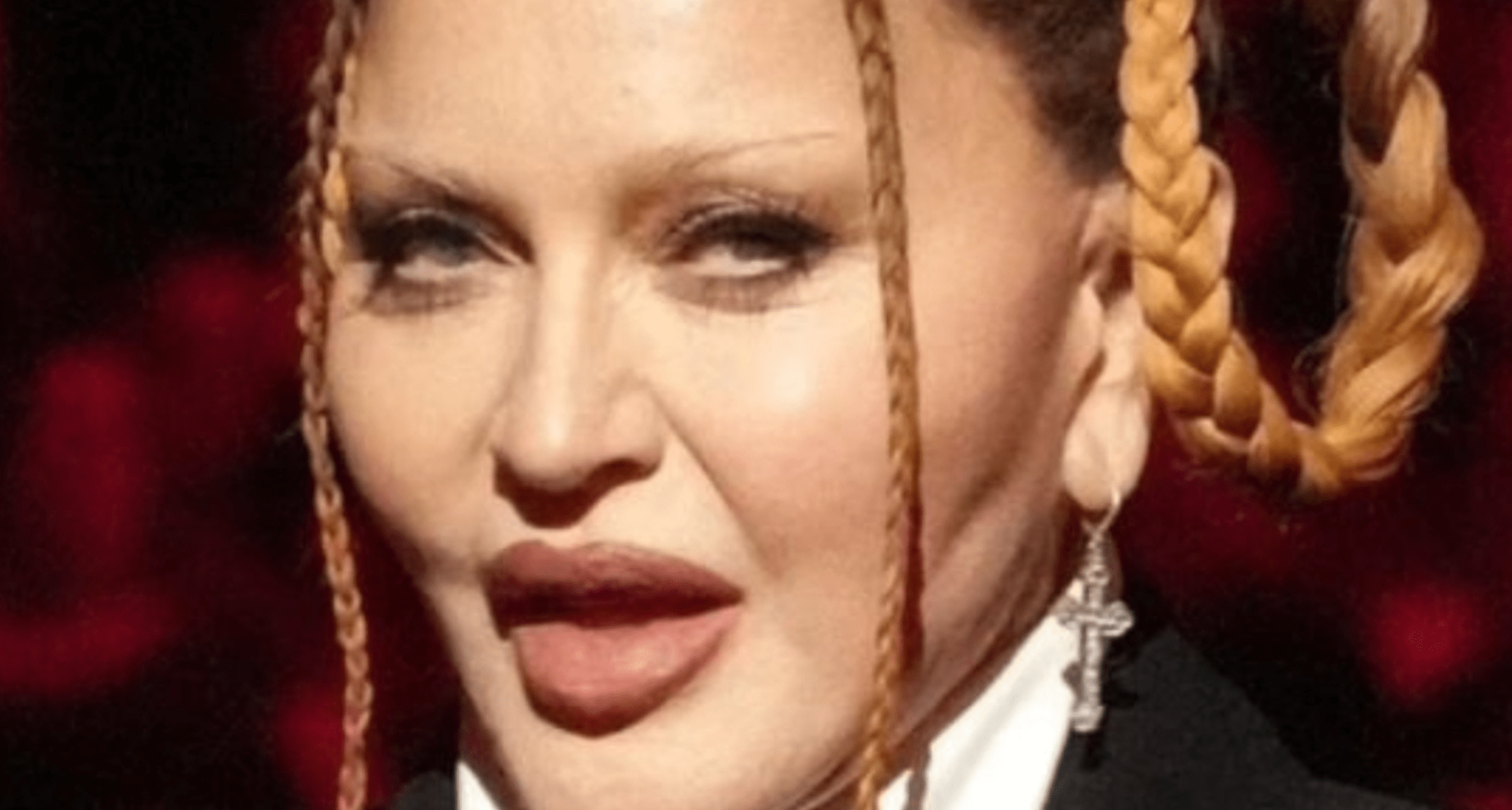 Madonna irriconoscibile ai Grammy, i fan: «Non può essere lei, si è ritoccata» ➤ Buzzday.info