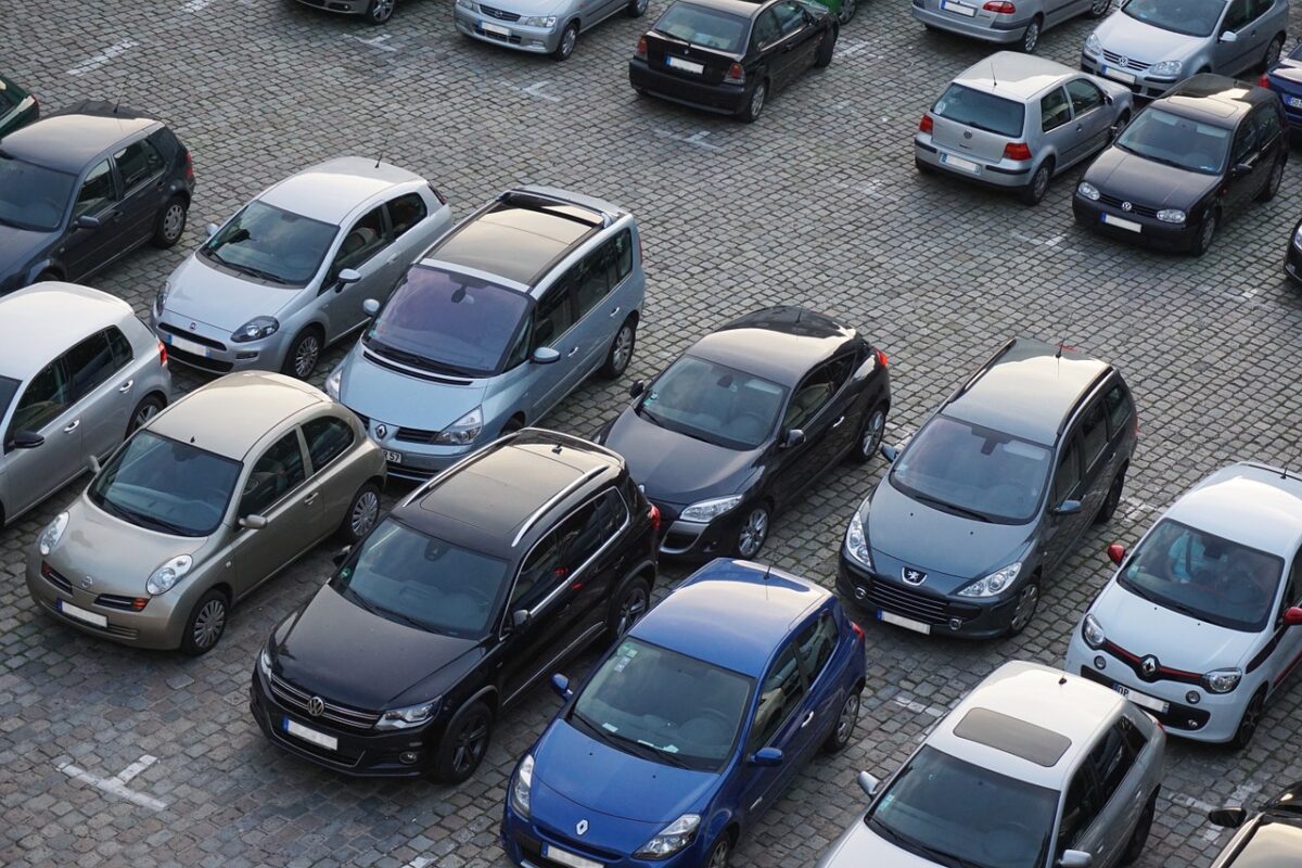 Opłata dzienna w wysokości 65 złotych dla kierowców aut starszych niż ośmioletnie! Czy nowe zasady obowiązują już od lipca tego roku?  ➤ Buzzday.info