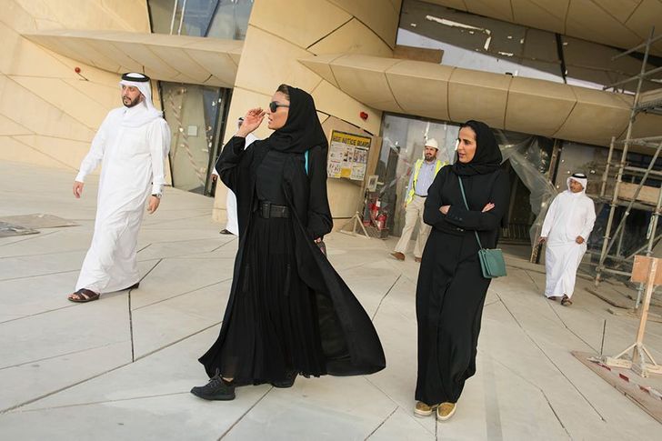 În spatele ușilor Haremului. Cum arată viața reală a sotiilor arabe ➤ Buzzday.info