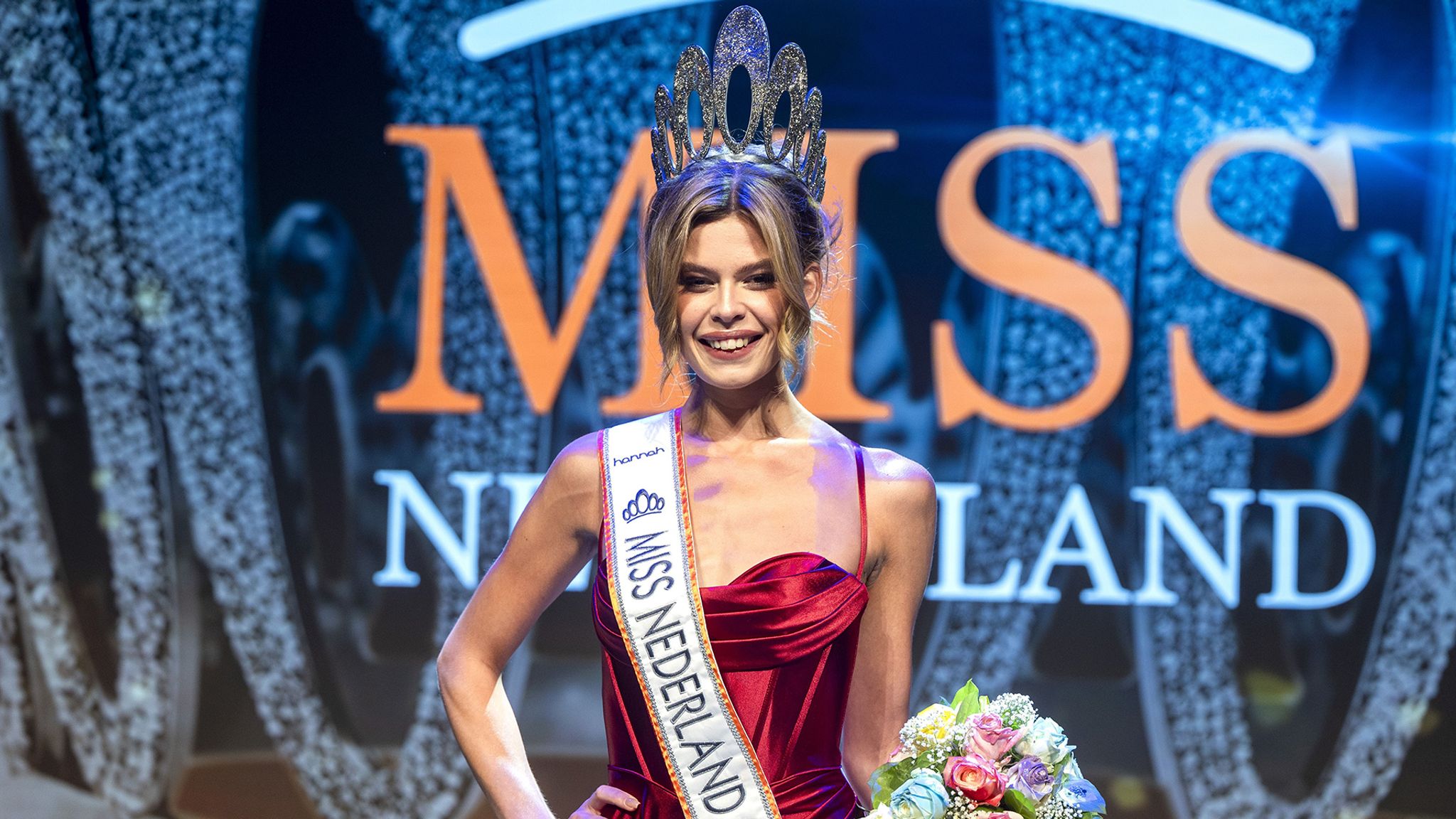 A transgender woman has won the Miss Netherlands title for the first time in beauty pageant history and will now compete for the Miss Universe crown ➤ Buzzday.info