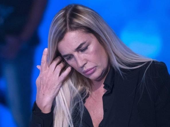 Lory del Santo ha vissuto il dramma di tre bambini morti