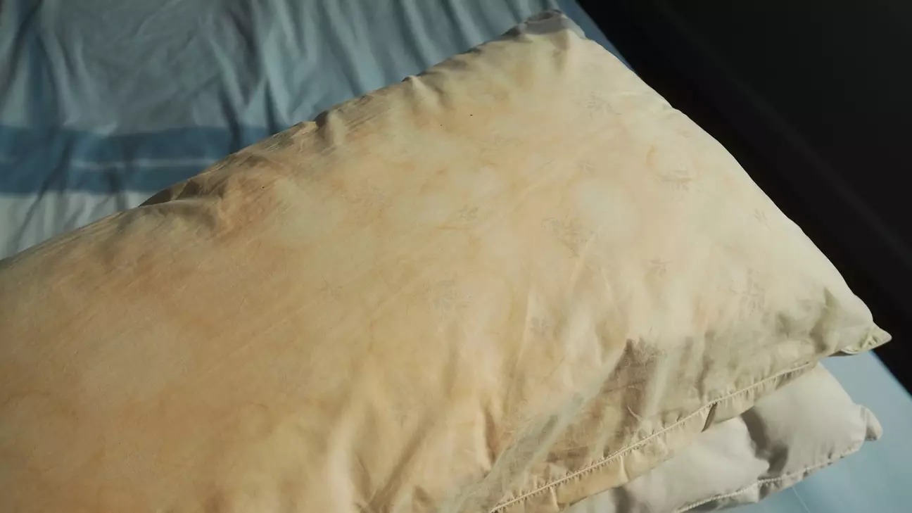 A wide-ranging debate has erupted after a man told his girlfriend about the ‘yellow pillow.’