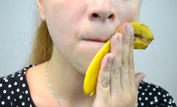 Pune-ți o coajă de banană pe față: vei fi șocată ➤ Buzzday.info