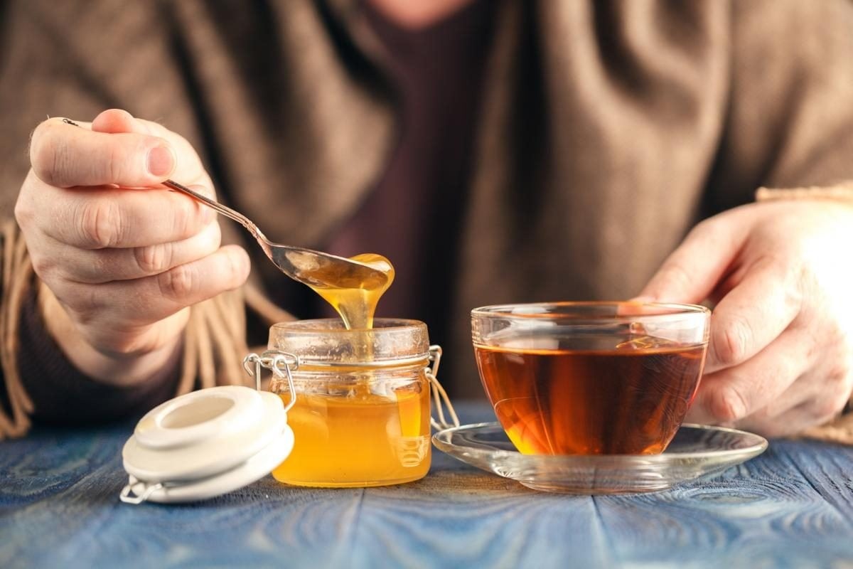 Pourquoi est-il dangereux d’ajouter du miel à une infusion ou à un thé ? ➤ Buzzday.info