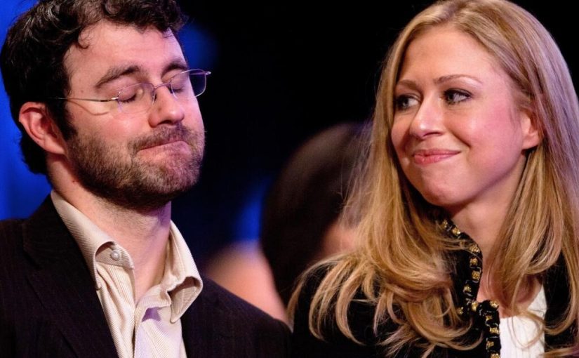 Chelsea Clinton and Marc Mezvinsky met as teenagers and got married in 2010 ➤ Buzzday.info