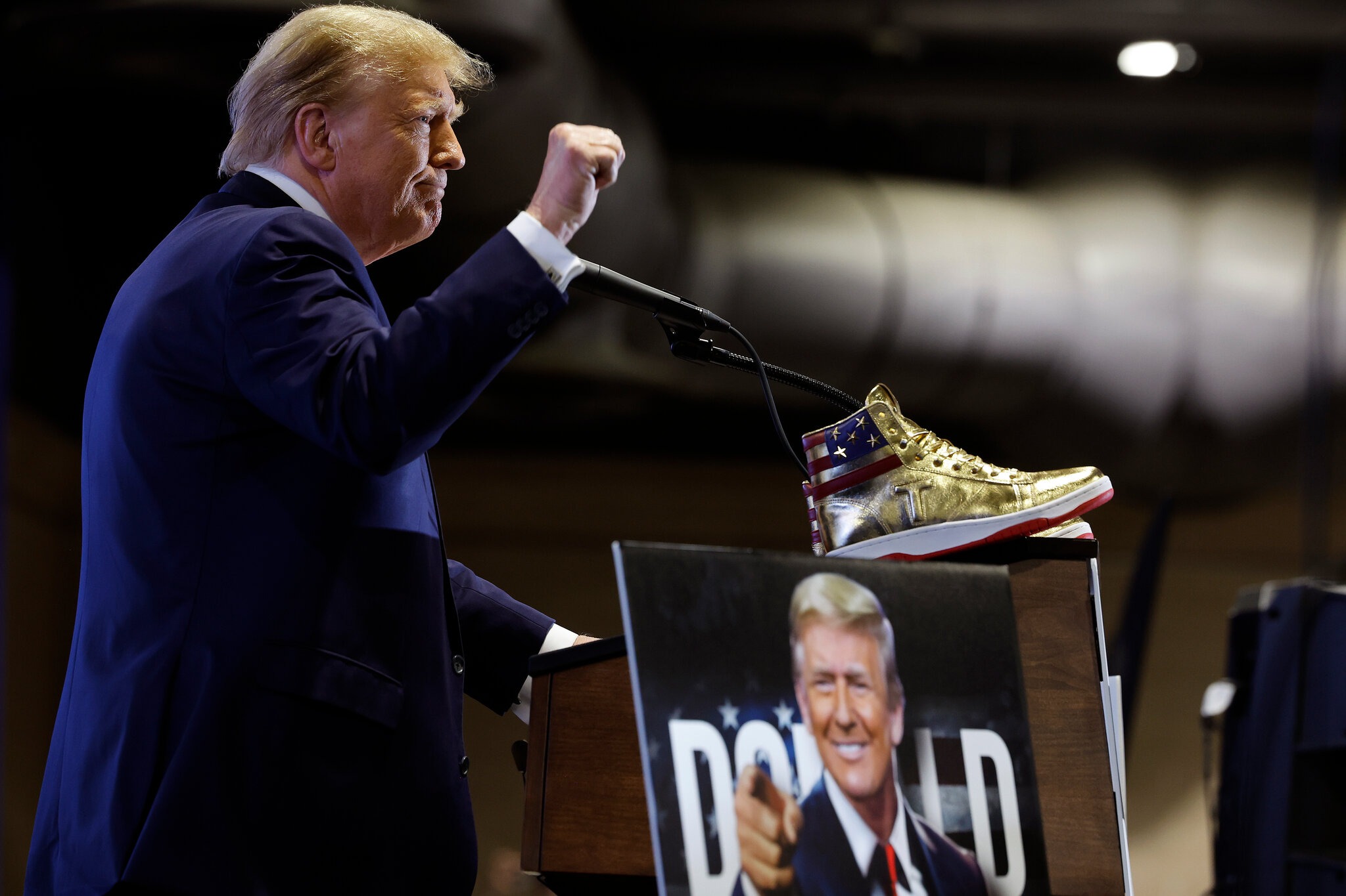 Donald Trump’s Sneaker Con Outfit Has Everyone Saying The Same Thing