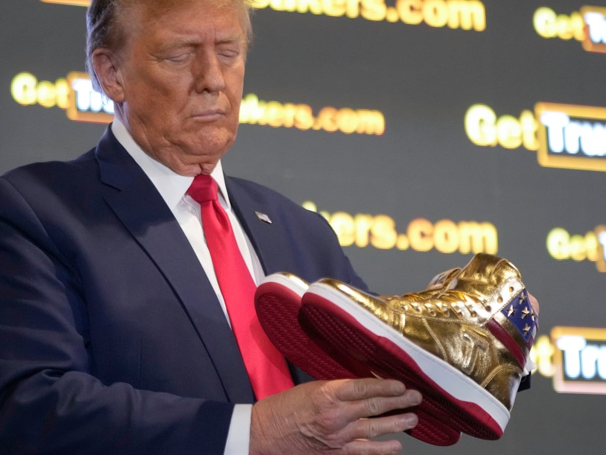 Donald Trump’s Sneaker Con Outfit Has Everyone Saying The Same Thing