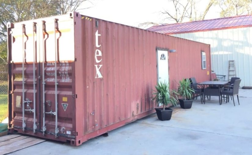 Old Man Lives In Old Container  – Take A Peek Inside! ➤ Buzzday.info