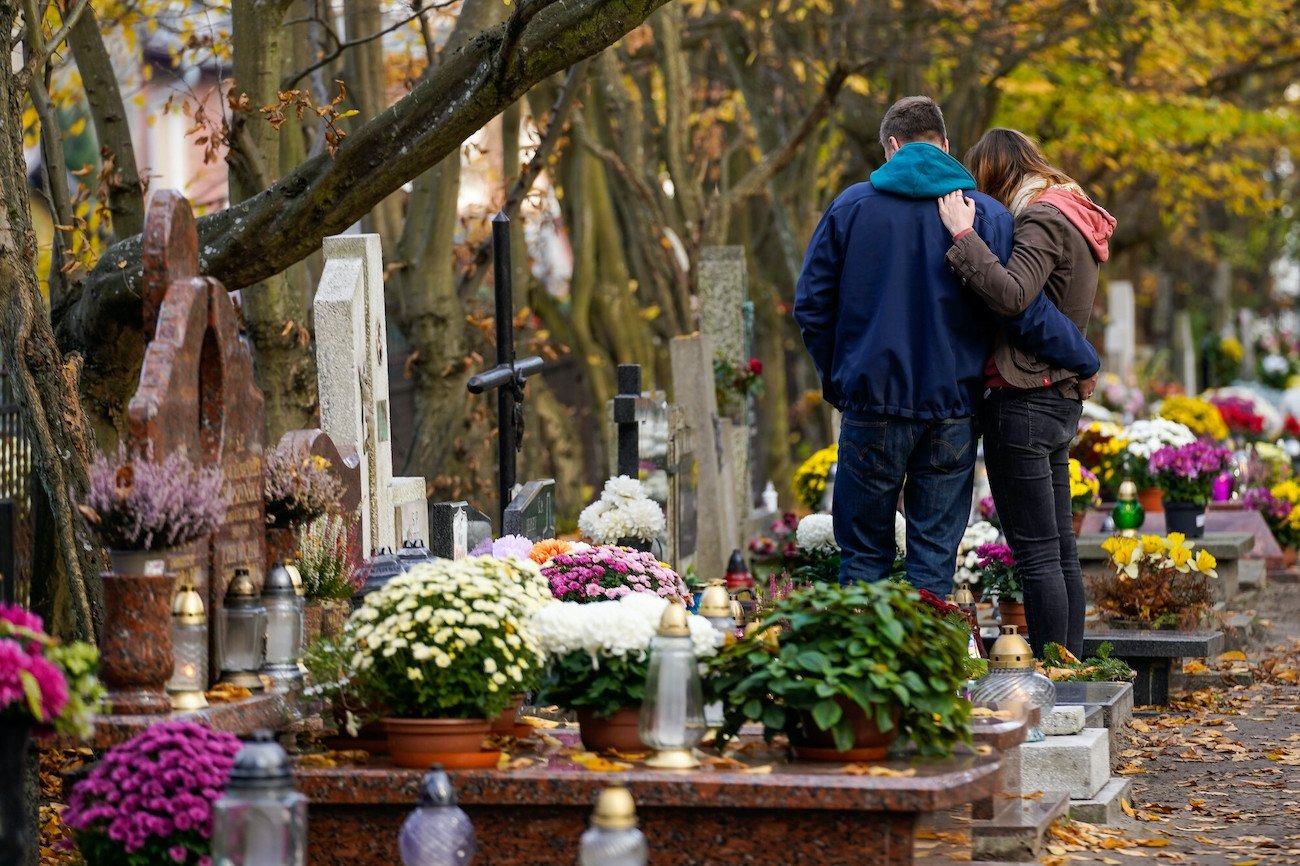 Czterech zachowań należy unikać na cmentarzu, aby zapobiec nieszczęściu ➤ Buzzday.info