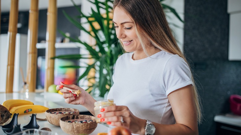 The Odd Thing That Happens When You Eat Peanut Butter Daily