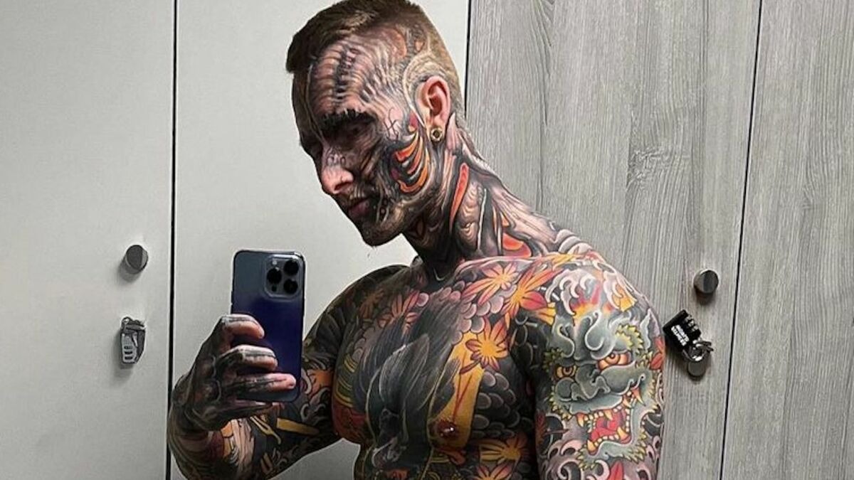 Tristan Weigelt, un tatoueur de 26 ans, a récemment captivé l’imagination collective en révélant son époustouflante transformation personnelle ➤ Buzzday.info