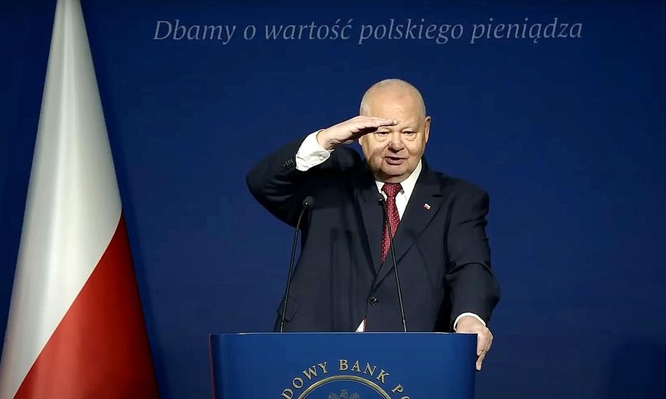 W 2023 roku Adam Glapiński, prezes Narodowego Banku Polskiego, zarobił pokaźne pieniądze, bijąc swój własny rekord ➤ Buzzday.info