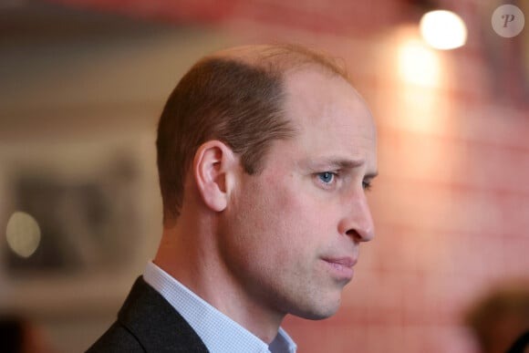 Le Prince William a été vu dans un pub avec une autre brune. Cependant, le prince William ne se laisse pas abattre ➤ Buzzday.info