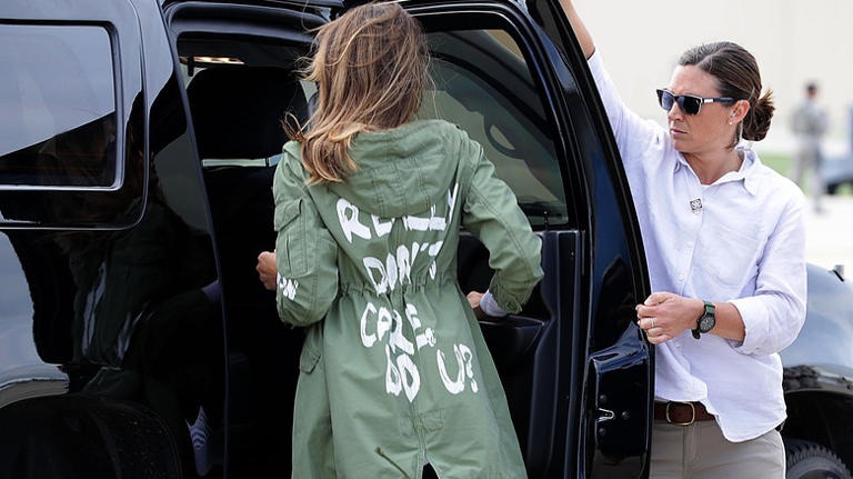 Inappropriate Outfits We Can’t Believe Melania Trump WoreI ➤ Buzzday.info