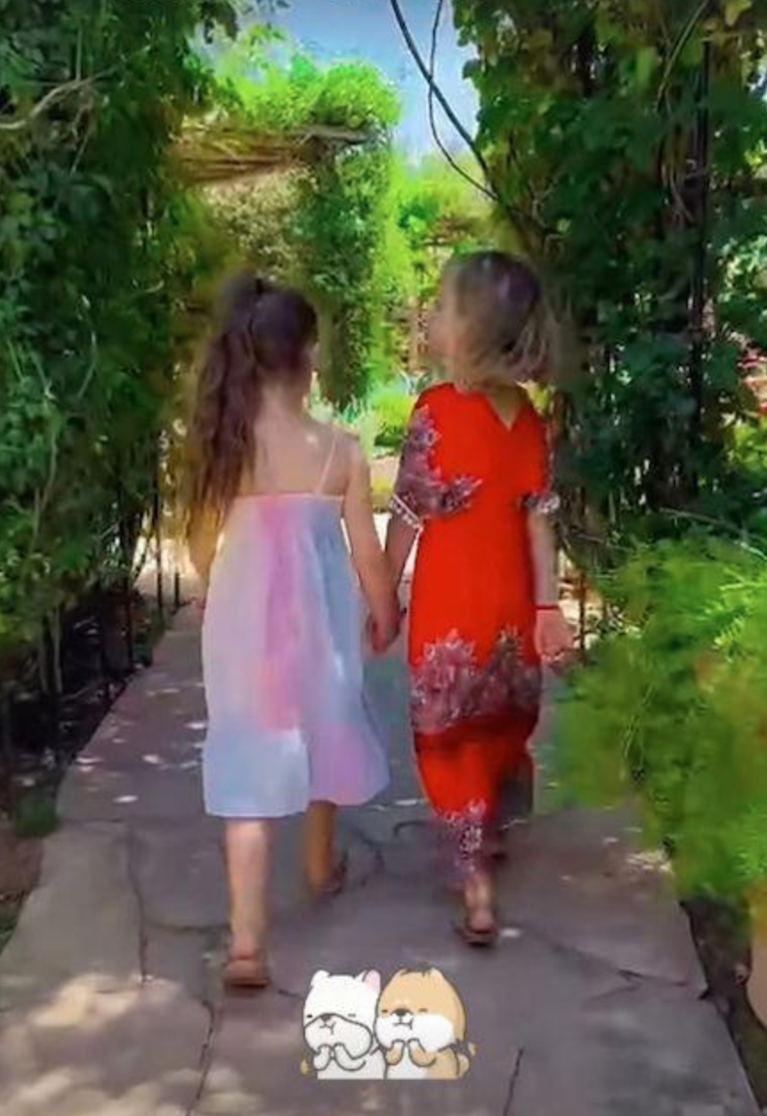 Adriana Karembeu : déguisée en sirène, sa fille apparaît sur des photos jamais vues… Nina a bien grandi