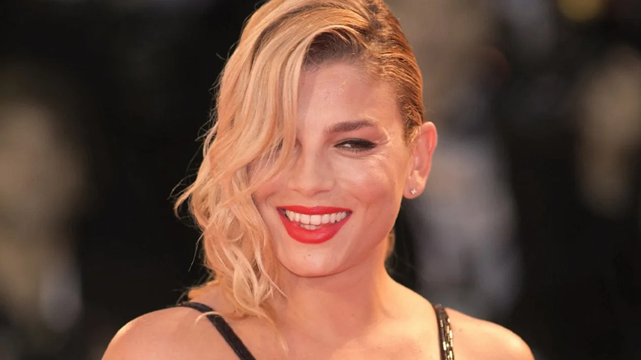 Per favore, dai un’occhiata alla casa che Emma Marrone chiama sua