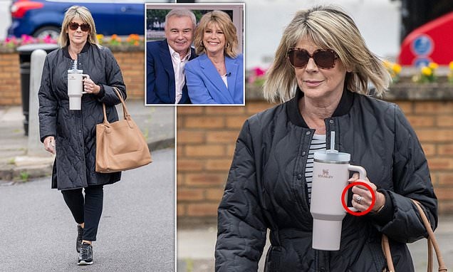 Ruth Langsford has made her first public appearance since her separation from Eamonn Holmes, still adorned with her wedding ring ➤ Buzzday.info