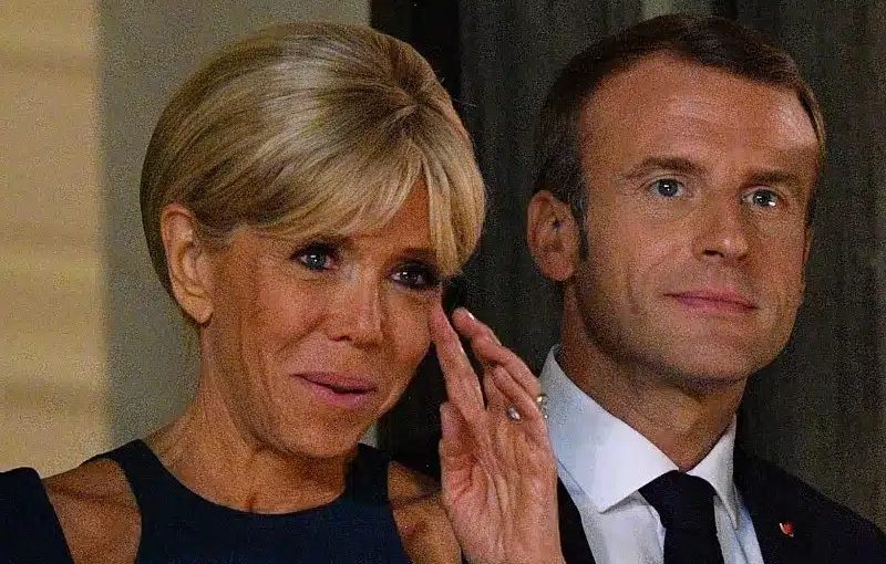 Emmanuel Macron : Brigitte lui plaît en privé ➤ Buzzday.info