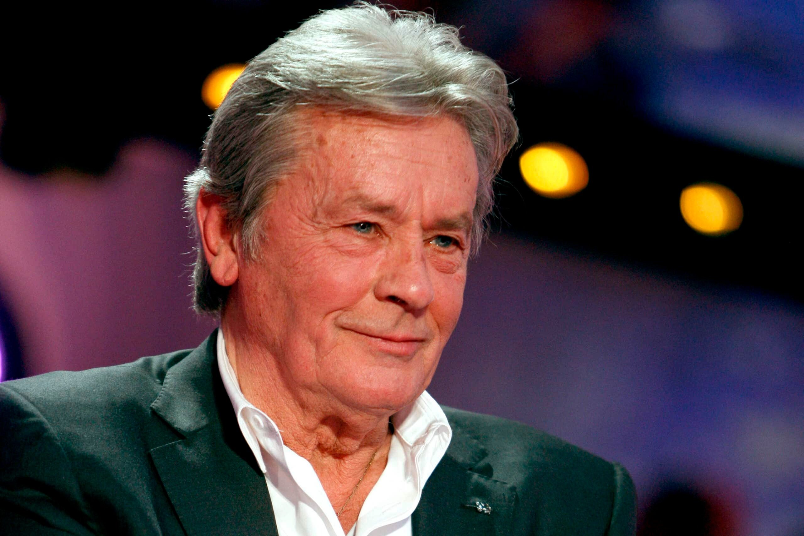 Alain Delon est décédé. Alyson, la petite-fille illégitime qui vivait dans l’ombre