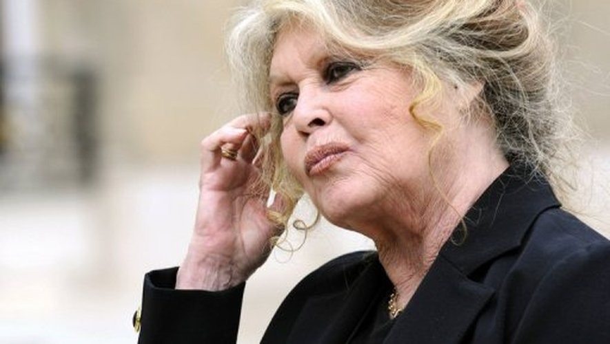 “Je ne m’habille plus” : Brigitte Bardot retirée du monde, elle s’est débarrassée de ses vêtements !