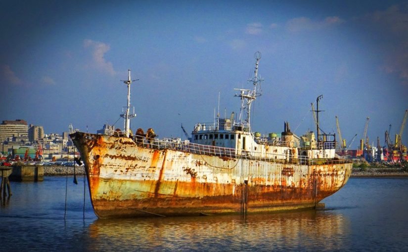 Boat Appears After Being Missing For 20 Years. Fisherman Turns Pale After Seeing What’s Inside ➤ Buzzday.info