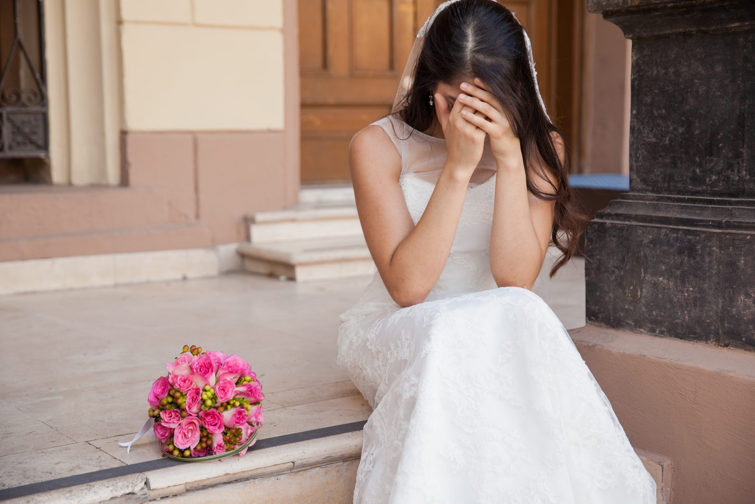 Bride Finally Meets Mother Of The Groom And Screams: “Stop The Wedding!”