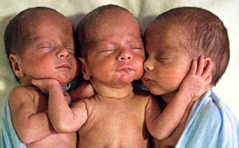 Mother Gives Birth to Triplets, But The Doctor Is Stunned When He Sees One of The Girls Open Her Eyes ➤ Buzzday.info