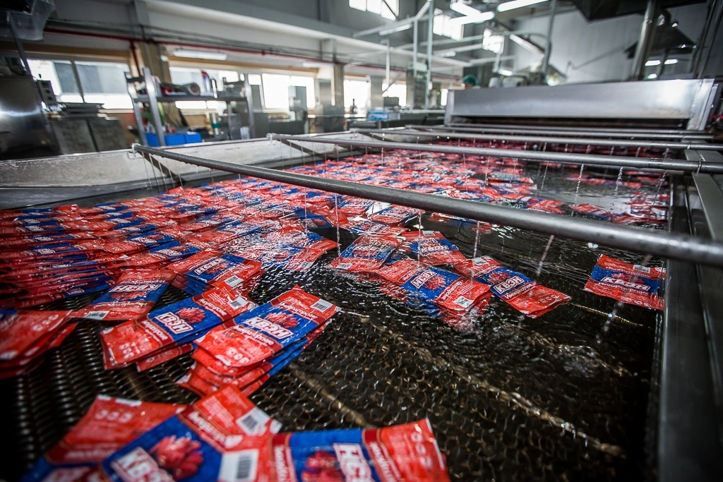 After seeing how they’re made, people vow never to eat crab sticks again