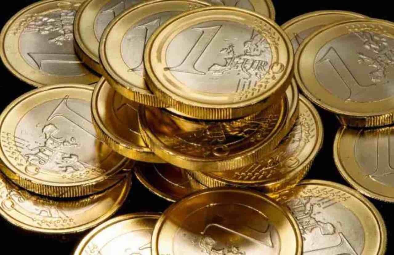 Le monete rare possono valere molto più di 2 euro. Fai attenzione ai piccoli dettagli che possono influenzare il valore finale