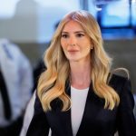 Flowboarding: Ivanka Trump și-a arătat silueta perfectă într-un costum de baie ➤ Buzzday.info