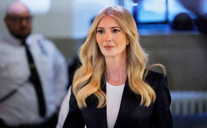 Flowboarding: Ivanka Trump și-a arătat silueta perfectă într-un costum de baie ➤ Buzzday.info