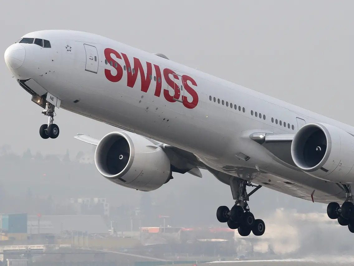 L’équipage de Swiss Airline sous le feu des critiques pour avoir dansé sur les ailes d’un avion