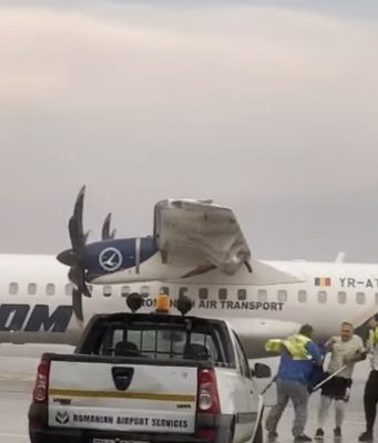 Un avion Tarom care transporta 32 de pasageri a lovit o pasăre chiar în momentul în care a aterizat la Satu Mare