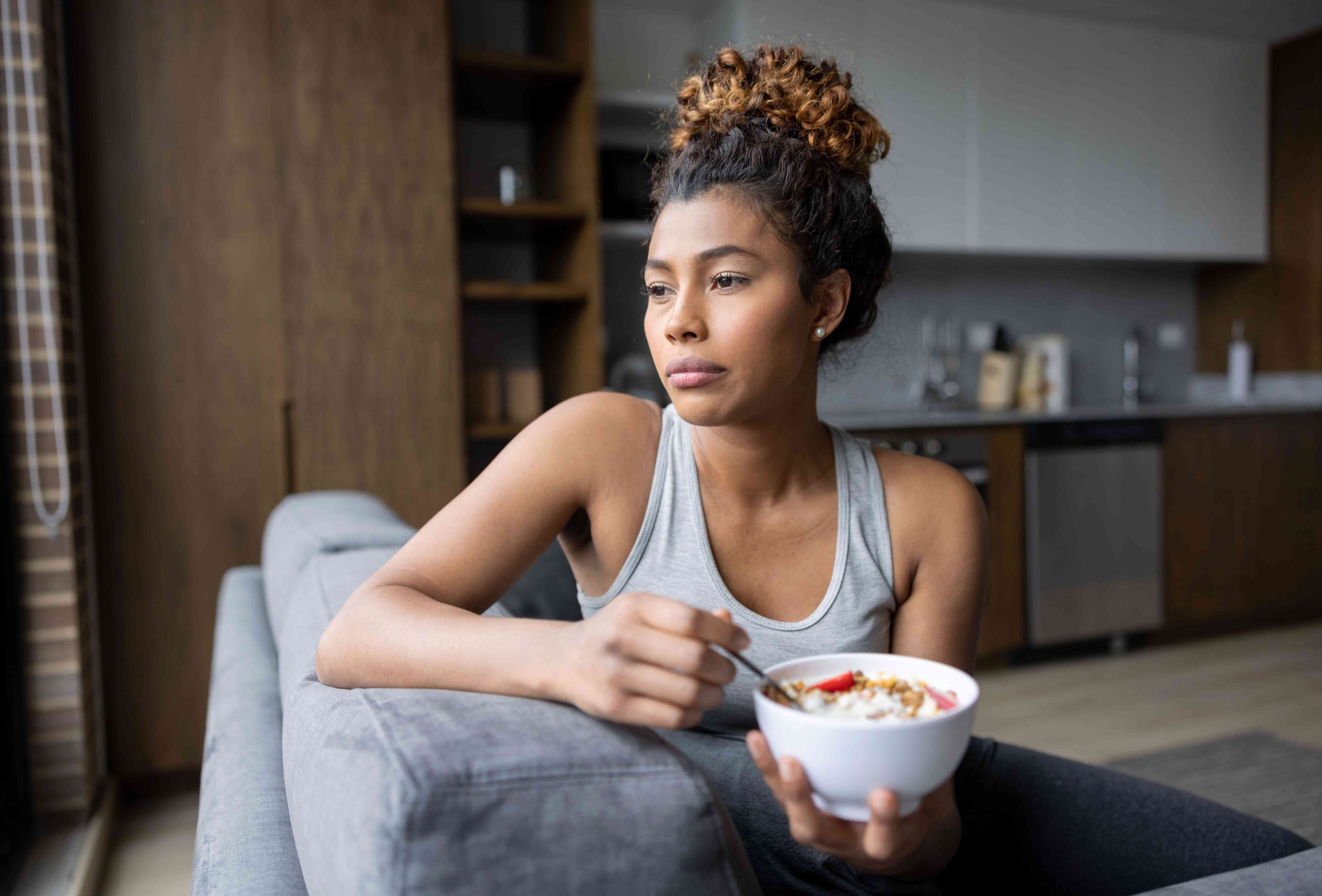 Your body reacts strangely after you eat food that has gone off ➤ Buzzday.info