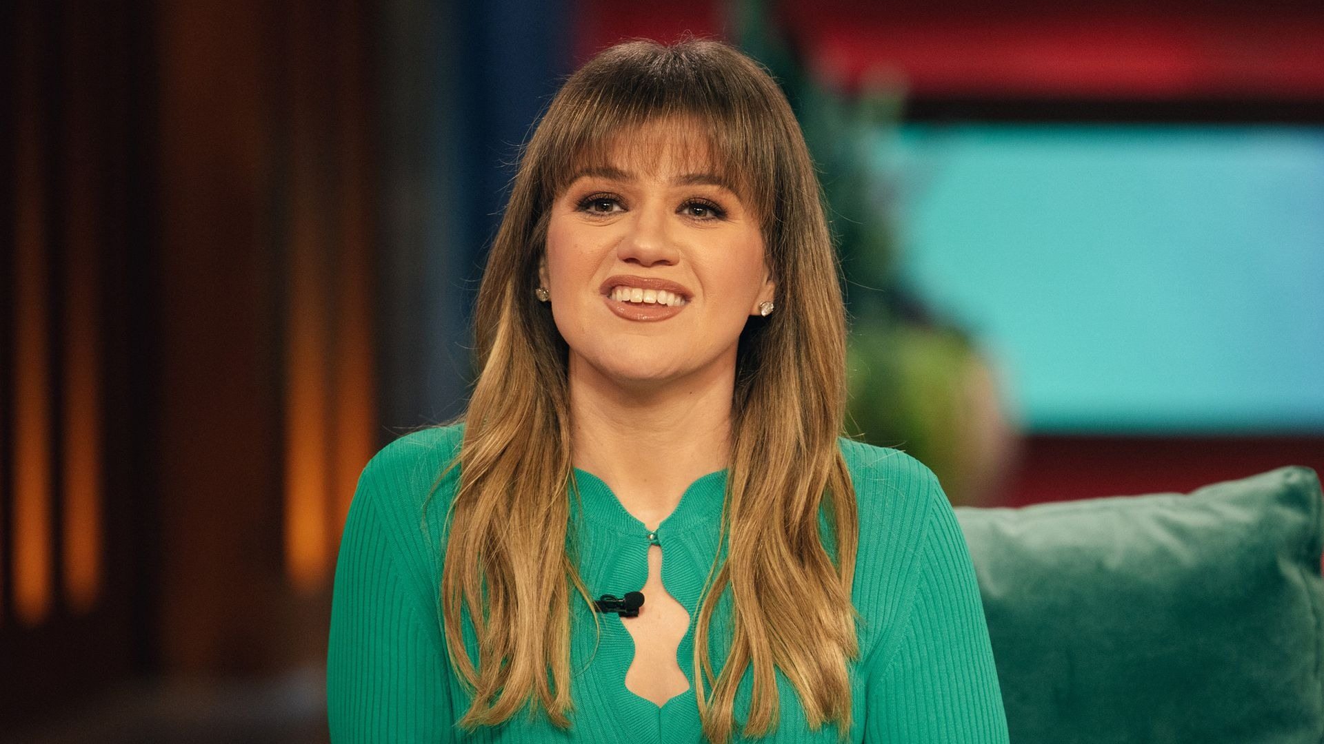 Unaware of the Limelight: The Surprising Story of Kelly Clarkson ➤ Buzzday.info