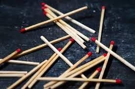 Test IQ cu chibrituri | Mutați un singur stick pentru a corecta 3 + 4 = 9