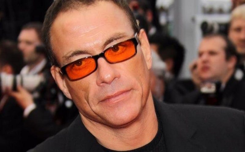 Jean-Claude Van Damme se confruntă cu o plângere penală pentru trafic de persoane. Ce spune avocatul presupusei victime, un roman