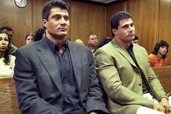 We bet you didn’t know ten celebrities were twins – number 7 will blow your mind ➤ Buzzday.info