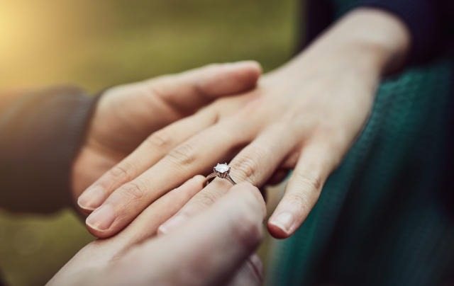 Bride Thinks Ring Is Worthless—Then She Looks Closer