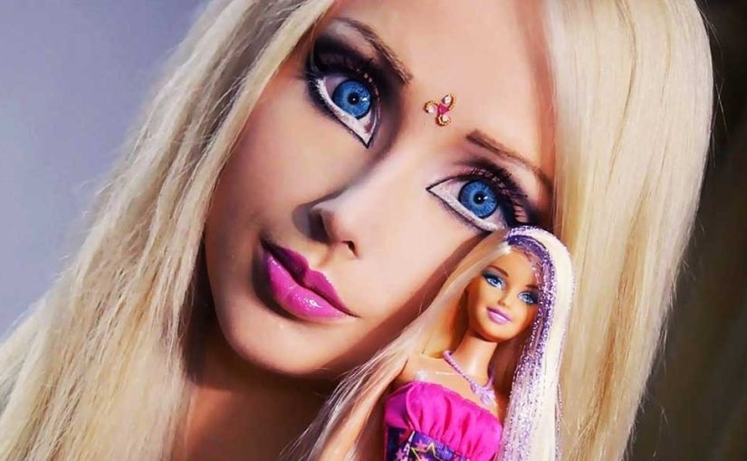 Barbie umana si toglie il trucco; i dottori non hanno parole ➤ Buzzday.info