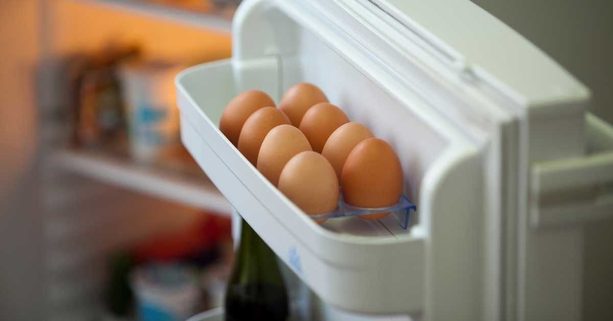 Ne conservez pas les œufs dans la porte du réfrigérateur. Voici pourquoi