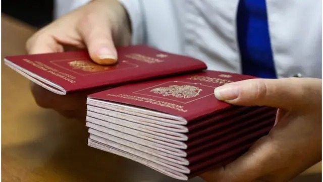 Oto lista osób, które uzyskały obywatelstwo rosyjskie. Trudno w to uwierzyć ➤ Buzzday.info